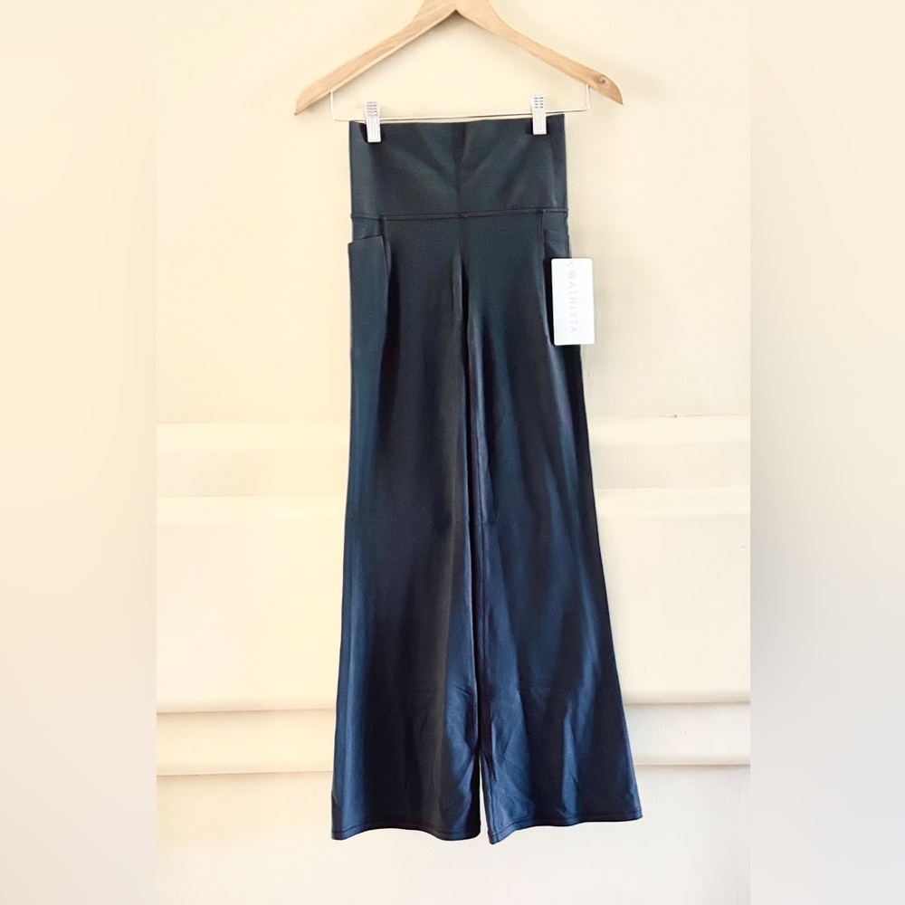 Athleta Salutation Stash Flare Pant. Granite Blue. XS. Pockets. NWT.